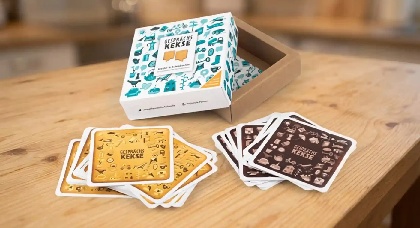 Gesprächskekse_Das-ist-drin-fuer-euch-Alle-Komponenten_Kekskarten-hell-dunkel-Box